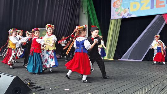 Chełm. Kolorowy Dzień Dziecka w Kumowej Dolinie cz. I [GALERIA ZDJĘĆ]