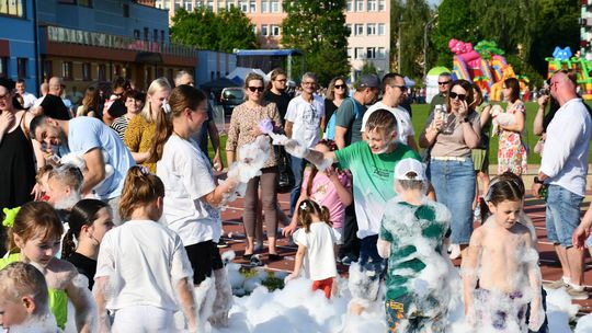 Krasnystaw. Dzień Dziecka z Cersanit - dużo atrakcji i szaleństwo podczas piana party [GALERIA ZDJĘĆ]