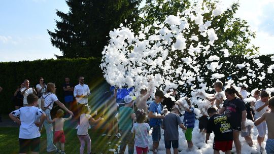 Krasnystaw. Dzień Dziecka z Cersanit - dużo atrakcji i szaleństwo podczas piana party [GALERIA ZDJĘĆ]