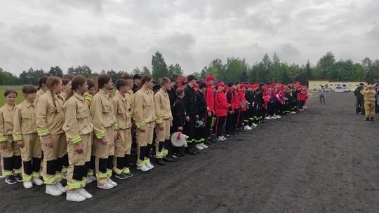 Pow. włodawski. Powiatowe zawody sportowo-pożarnicze młodzieżowych drużyn pożarniczych w Dubecznie [GALERIA ZDJĘĆ]