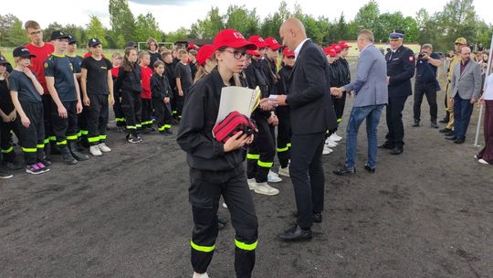 Pow. włodawski. Powiatowe zawody sportowo-pożarnicze młodzieżowych drużyn pożarniczych w Dubecznie [GALERIA ZDJĘĆ]