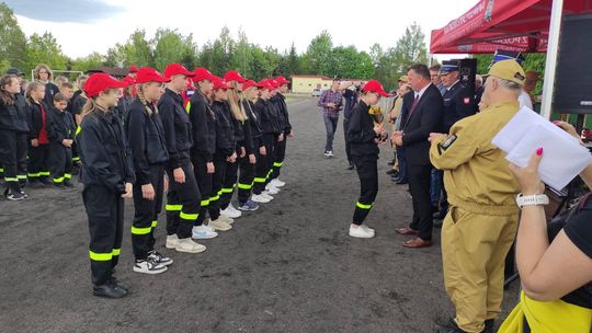 Pow. włodawski. Powiatowe zawody sportowo-pożarnicze młodzieżowych drużyn pożarniczych w Dubecznie [GALERIA ZDJĘĆ]