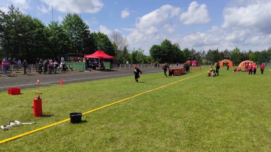 Pow. włodawski. Powiatowe zawody sportowo-pożarnicze młodzieżowych drużyn pożarniczych w Dubecznie [GALERIA ZDJĘĆ]