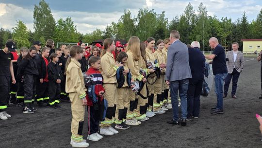 Pow. włodawski. Powiatowe zawody sportowo-pożarnicze młodzieżowych drużyn pożarniczych w Dubecznie [GALERIA ZDJĘĆ]