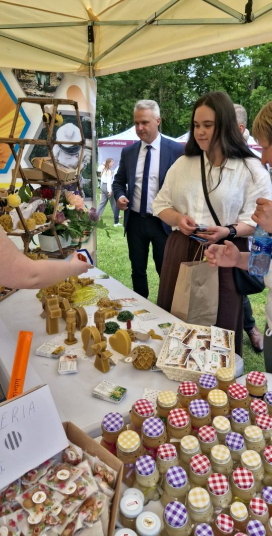 Gmina Chełm. XXVII Nadbużańskie Święto Pszczoły w Okszowie 2025 [GALERIA ZDJĘĆ]