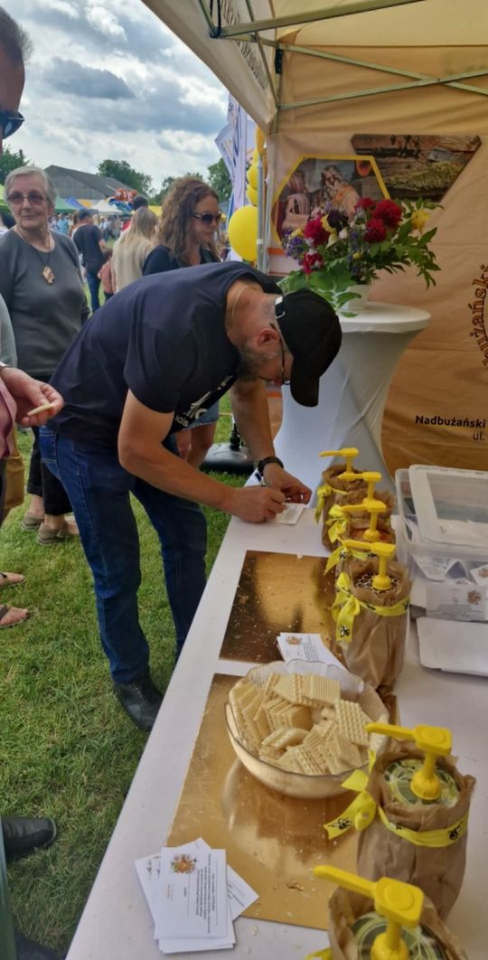 Gmina Chełm. XXVII Nadbużańskie Święto Pszczoły w Okszowie 2025 [GALERIA ZDJĘĆ]