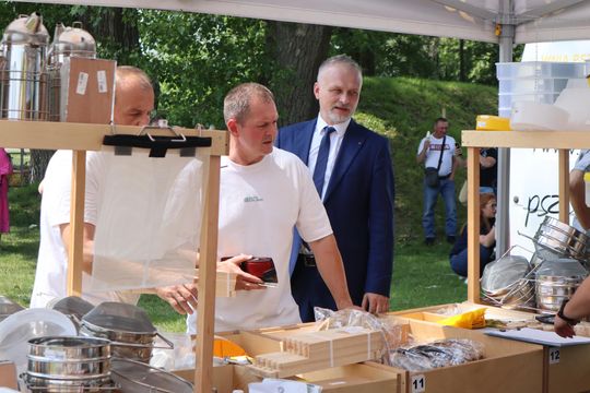 Gmina Chełm. XXVII Nadbużańskie Święto Pszczoły w Okszowie 2025 [GALERIA ZDJĘĆ]