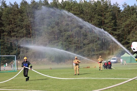 Gminne Zawody Sportowo-Pożarnicze w Leśniowicach [GALERIA ZDJĘĆ]
