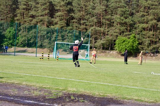 Gminne Zawody Sportowo-Pożarnicze w Leśniowicach [GALERIA ZDJĘĆ]