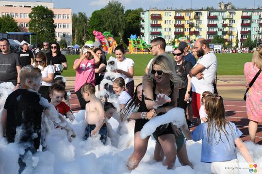Krasnystaw. Dzień Dziecka z Cersanit - dużo atrakcji i szaleństwo podczas piana party [GALERIA ZDJĘĆ]