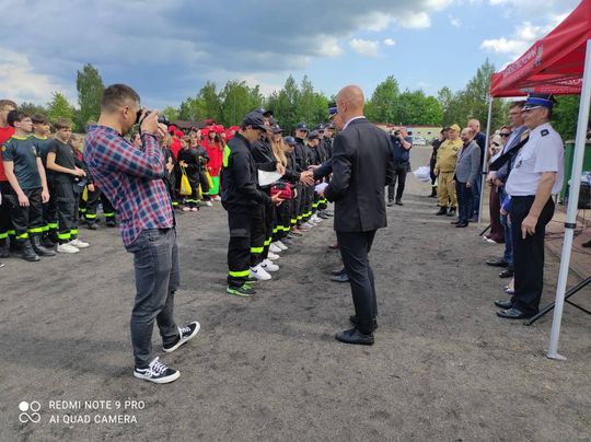 Pow. włodawski. Powiatowe zawody sportowo-pożarnicze młodzieżowych drużyn pożarniczych w Dubecznie [GALERIA ZDJĘĆ]