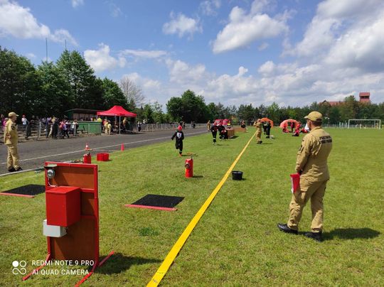 Pow. włodawski. Powiatowe zawody sportowo-pożarnicze młodzieżowych drużyn pożarniczych w Dubecznie [GALERIA ZDJĘĆ]