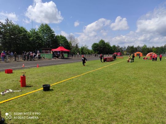 Pow. włodawski. Powiatowe zawody sportowo-pożarnicze młodzieżowych drużyn pożarniczych w Dubecznie [GALERIA ZDJĘĆ]