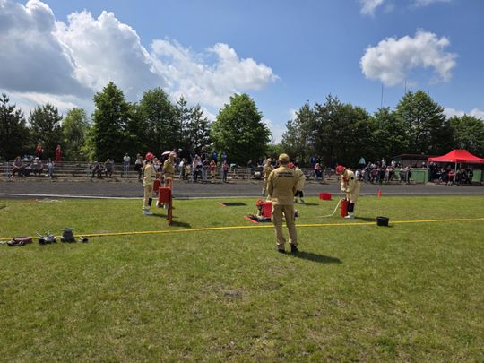 Pow. włodawski. Powiatowe zawody sportowo-pożarnicze młodzieżowych drużyn pożarniczych w Dubecznie [GALERIA ZDJĘĆ]