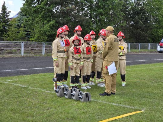 Pow. włodawski. Powiatowe zawody sportowo-pożarnicze młodzieżowych drużyn pożarniczych w Dubecznie [GALERIA ZDJĘĆ]