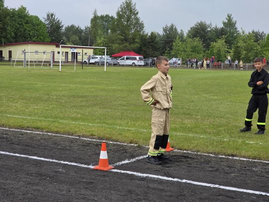 Pow. włodawski. Powiatowe zawody sportowo-pożarnicze młodzieżowych drużyn pożarniczych w Dubecznie [GALERIA ZDJĘĆ]