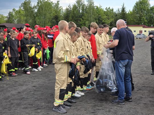 Pow. włodawski. Powiatowe zawody sportowo-pożarnicze młodzieżowych drużyn pożarniczych w Dubecznie [GALERIA ZDJĘĆ]