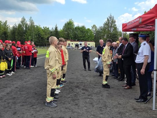 Pow. włodawski. Powiatowe zawody sportowo-pożarnicze młodzieżowych drużyn pożarniczych w Dubecznie [GALERIA ZDJĘĆ]