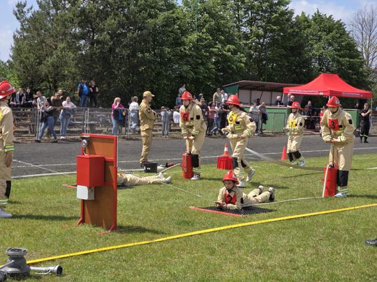 Pow. włodawski. Powiatowe zawody sportowo-pożarnicze młodzieżowych drużyn pożarniczych w Dubecznie [GALERIA ZDJĘĆ]