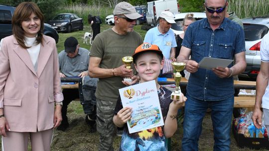 Krasnystaw. Wędkowali po raz 45. z okazji Dnia Dziecka [GALERIA ZDJĘĆ]