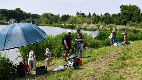 Krasnystaw. Wędkowali po raz 45. z okazji Dnia Dziecka [GALERIA ZDJĘĆ]