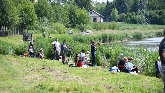 Krasnystaw. Wędkowali po raz 45. z okazji Dnia Dziecka [GALERIA ZDJĘĆ]