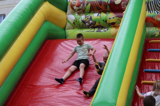 Chełm. Radosny Dzień Dziecka w Przedszkolu Miejskim nr 15 [GALERIA ZDJĘĆ]