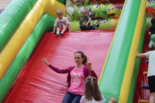 Chełm. Radosny Dzień Dziecka w Przedszkolu Miejskim nr 15 [GALERIA ZDJĘĆ]