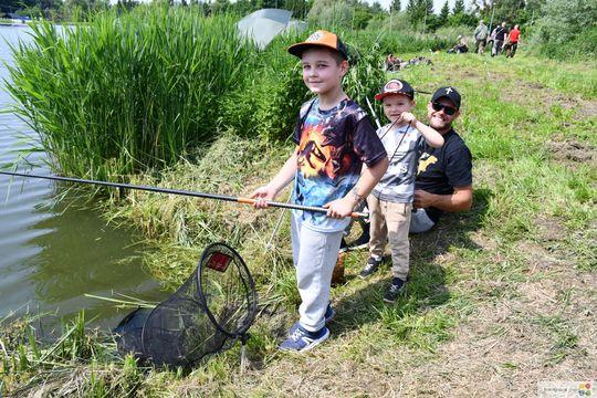 Krasnystaw. Wędkowali po raz 45. z okazji Dnia Dziecka [GALERIA ZDJĘĆ]