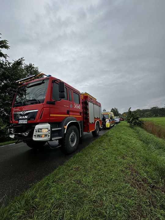 Wypadek w ulewnym deszczu. Życia nauczycielki nie udało się uratować [ZDJĘCIA]