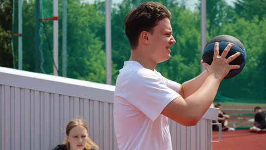 Chełm. XI Miejska Integracyjna Spartakiada Dzieci i Młodzieży [GALERIA ZDJĘĆ]