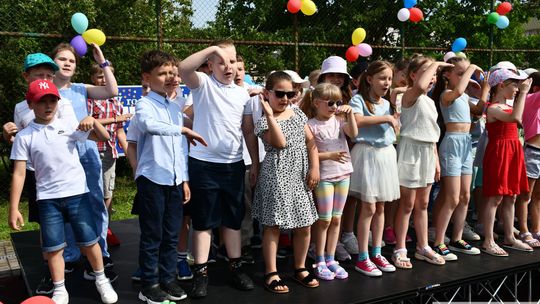 Krasnystaw. Rodzinny Piknik w Publicznej Szkole Podstawowej nr 4 „W rodzinie siła” [GALERIA ZDJĘĆ]