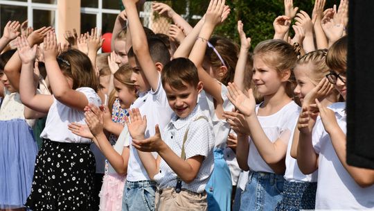 Krasnystaw. Rodzinny Piknik w Publicznej Szkole Podstawowej nr 4 „W rodzinie siła” [GALERIA ZDJĘĆ]
