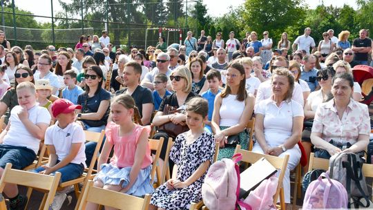 Krasnystaw. Rodzinny Piknik w Publicznej Szkole Podstawowej nr 4 „W rodzinie siła” [GALERIA ZDJĘĆ]