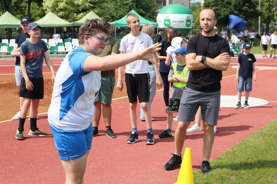 Chełm. XI Miejska Integracyjna Spartakiada Dzieci i Młodzieży [GALERIA ZDJĘĆ]