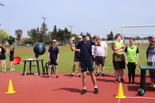 Chełm. XI Miejska Integracyjna Spartakiada Dzieci i Młodzieży [GALERIA ZDJĘĆ]