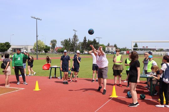 Chełm. XI Miejska Integracyjna Spartakiada Dzieci i Młodzieży [GALERIA ZDJĘĆ]