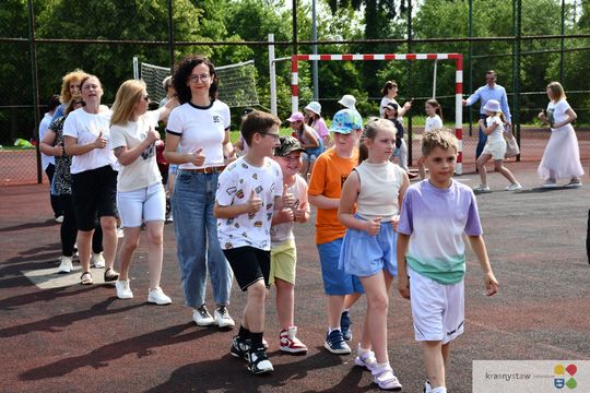 Krasnystaw. Rodzinny Piknik w Publicznej Szkole Podstawowej nr 4 „W rodzinie siła” [GALERIA ZDJĘĆ]
