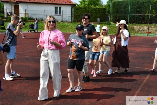 Krasnystaw. Rodzinny Piknik w Publicznej Szkole Podstawowej nr 4 „W rodzinie siła” [GALERIA ZDJĘĆ]