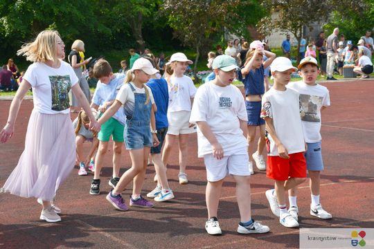 Krasnystaw. Rodzinny Piknik w Publicznej Szkole Podstawowej nr 4 „W rodzinie siła” [GALERIA ZDJĘĆ]