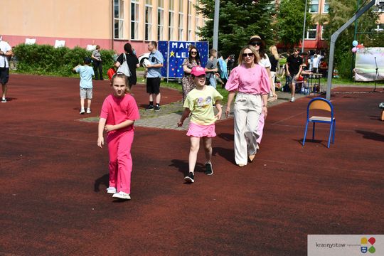 Krasnystaw. Rodzinny Piknik w Publicznej Szkole Podstawowej nr 4 „W rodzinie siła” [GALERIA ZDJĘĆ]