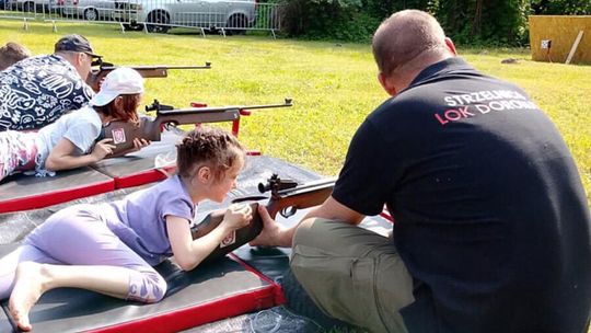 Radosny charytatywny Dzień Dziecka w Dorohusku. Zbierali pieniążki dla chorego Szymona [GALERIA ZDJĘĆ]