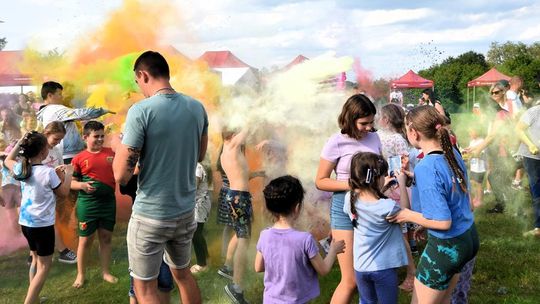 Radosny charytatywny Dzień Dziecka w Dorohusku. Zbierali pieniążki dla chorego Szymona [GALERIA ZDJĘĆ]