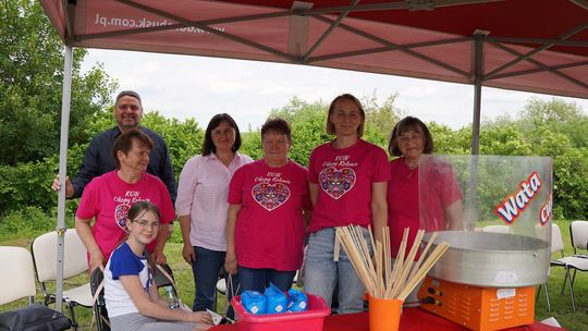 Radosny charytatywny Dzień Dziecka w Dorohusku. Zbierali pieniążki dla chorego Szymona [GALERIA ZDJĘĆ]