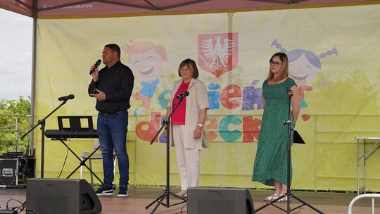 Radosny charytatywny Dzień Dziecka w Dorohusku. Zbierali pieniążki dla chorego Szymona [GALERIA ZDJĘĆ]