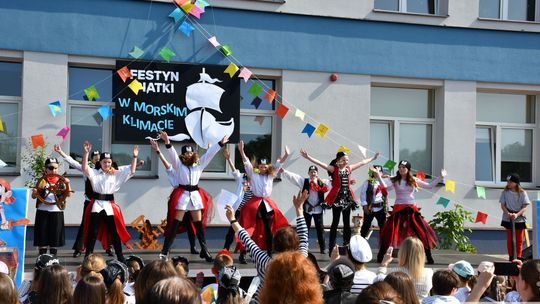 Festyn w morskim klimacie w Szkole Podstawowej nr 5 w Krasnymstawie [GALERIA ZDJĘĆ]