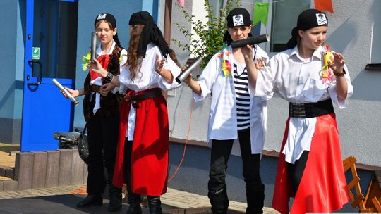 Festyn w morskim klimacie w Szkole Podstawowej nr 5 w Krasnymstawie [GALERIA ZDJĘĆ]