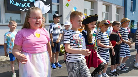 Festyn w morskim klimacie w Szkole Podstawowej nr 5 w Krasnymstawie [GALERIA ZDJĘĆ]