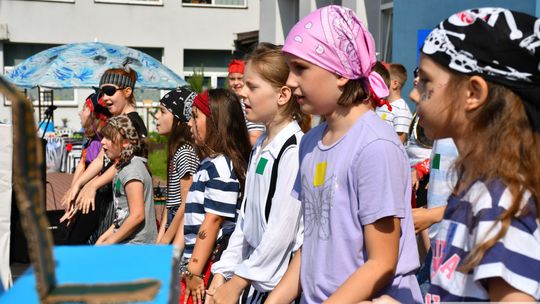 Festyn w morskim klimacie w Szkole Podstawowej nr 5 w Krasnymstawie [GALERIA ZDJĘĆ]