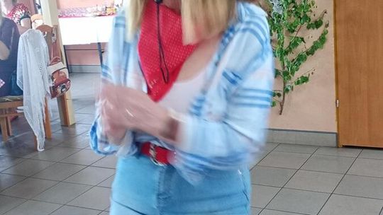 Muzyka, śmiech i wspólne plany - seniorzy z regionu bawili się w Janowie [GALERIA ZDJĘĆ]